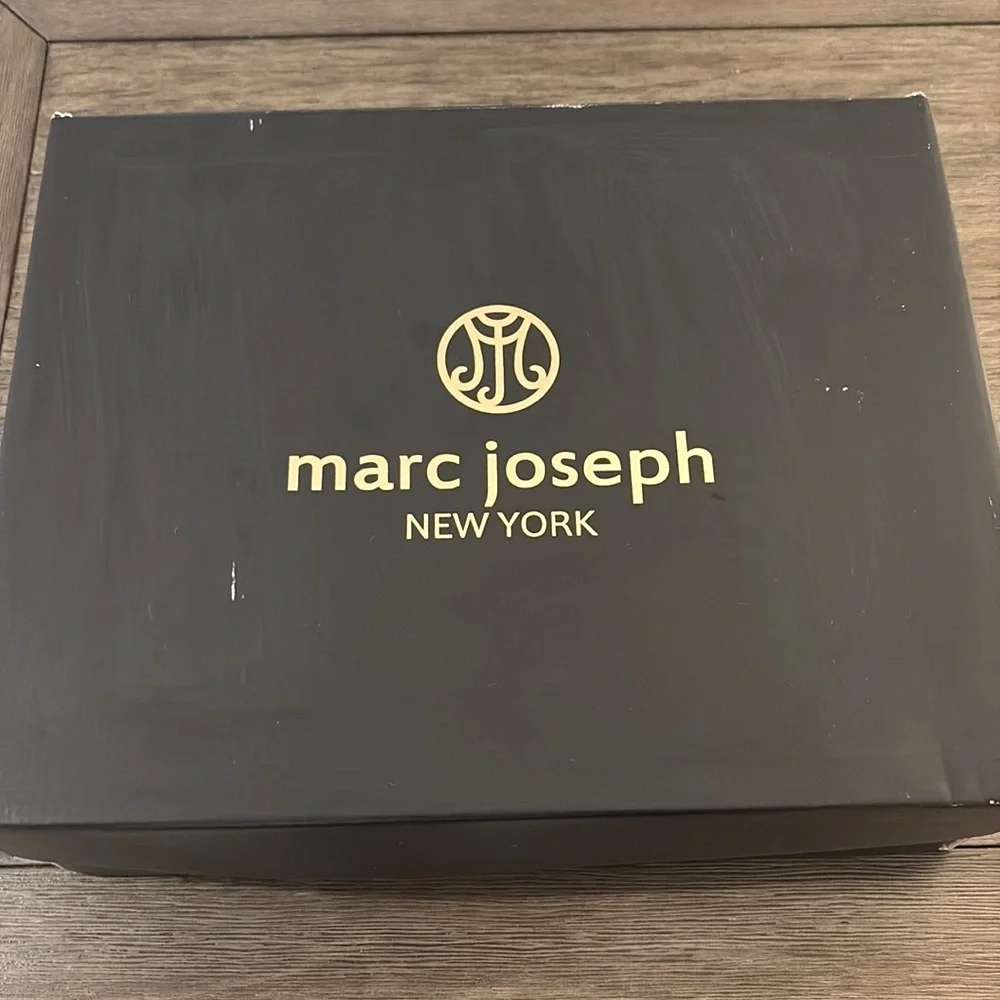NIB [Marc Joseph] New York Leather Chelsea Studded Buckle Bootie Women’s Sz 5.5 - Picture 15 of 16
